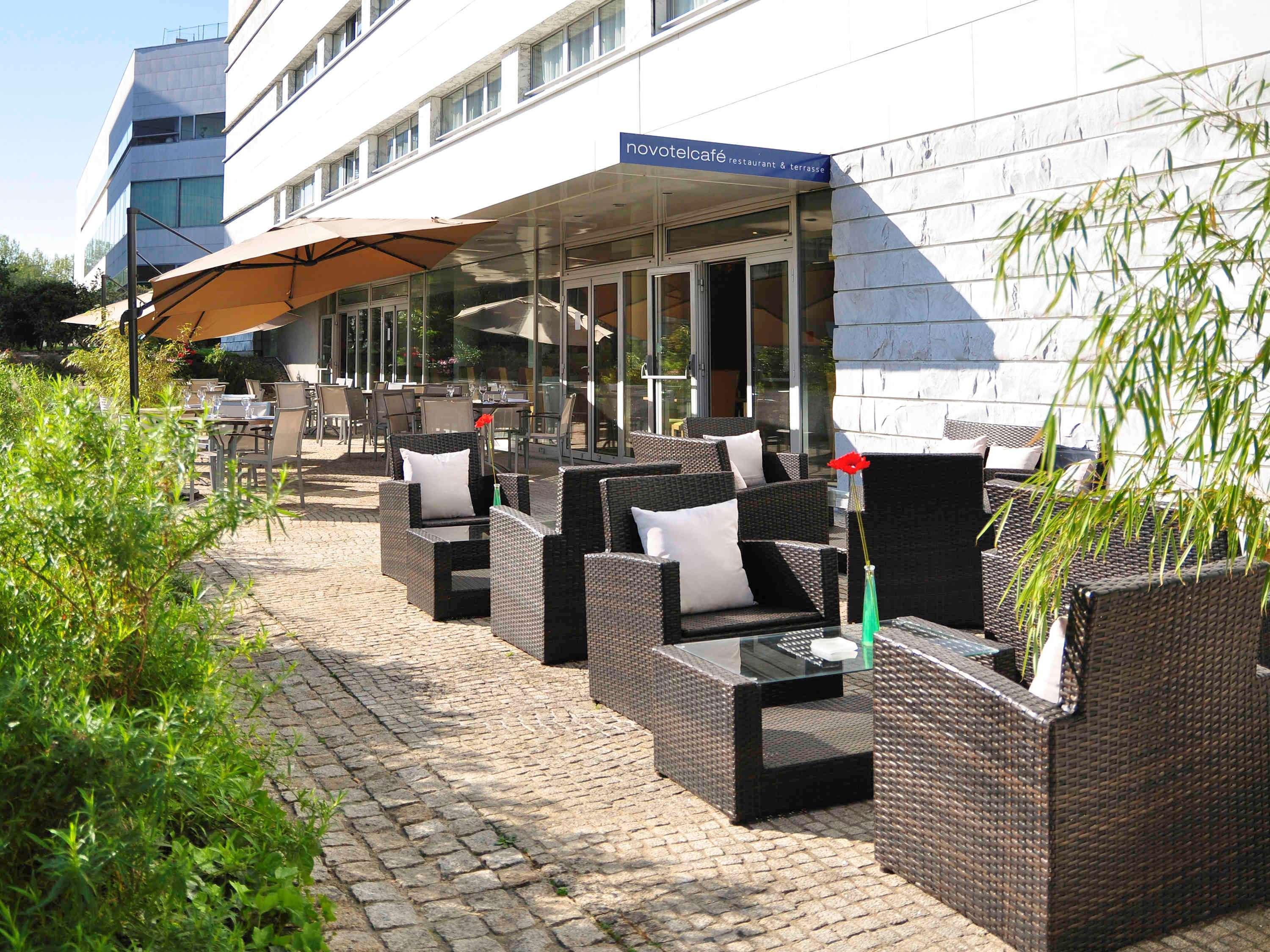 Novotel Nantes Centre Gare Exterior photo